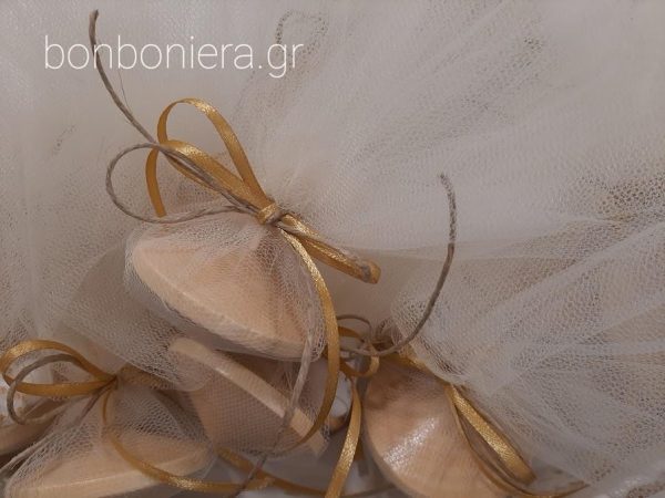 Μπομπονιέρα Βάπτισης ξύλινη σβούρα