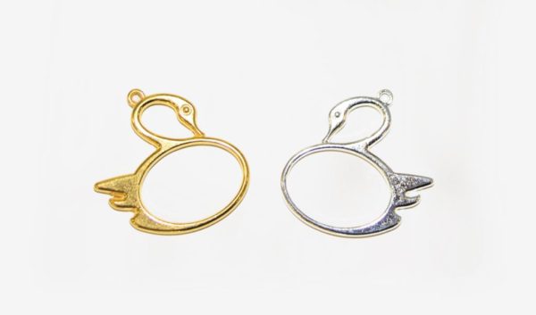 https://www.bonboniera.gr/product/%ce%bc%ce%b5%cf%84%ce%b1%ce%bb%ce%bb%ce%b9%ce%ba%cf%8c%cf%82-%ce%ba%cf%8d%ce%ba%ce%bd%ce%bf%cf%82-%ce%b3%ce%b9%ce%b1-%ce%bc%cf%80%ce%bf%ce%bc%cf%80%ce%bf%ce%bd%ce%b9%ce%b5%cf%81%ce%b1/